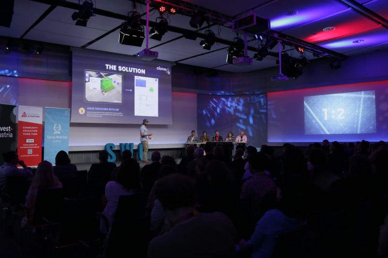 clone:it Team feiert den Finaleinzug